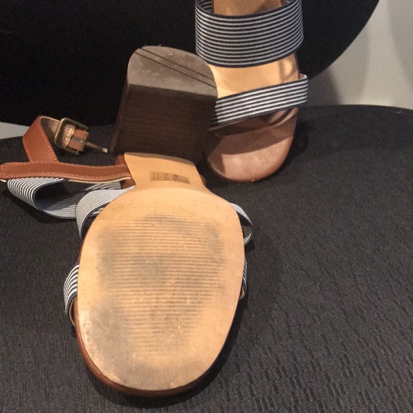 Sandals - Picture 2 of 5